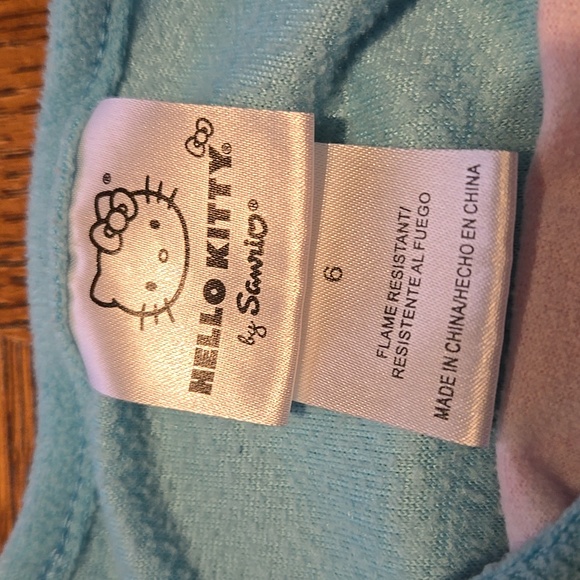 Hello Kitty - Picture 4 of 4